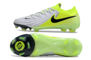 Chuteira Nike Phantom GX II Elite FG Campo